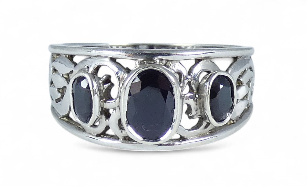 Vintage Solid 9ct White Gold Deep Natural Blue Sapphire Dress Ring Size 8.5 Q 58