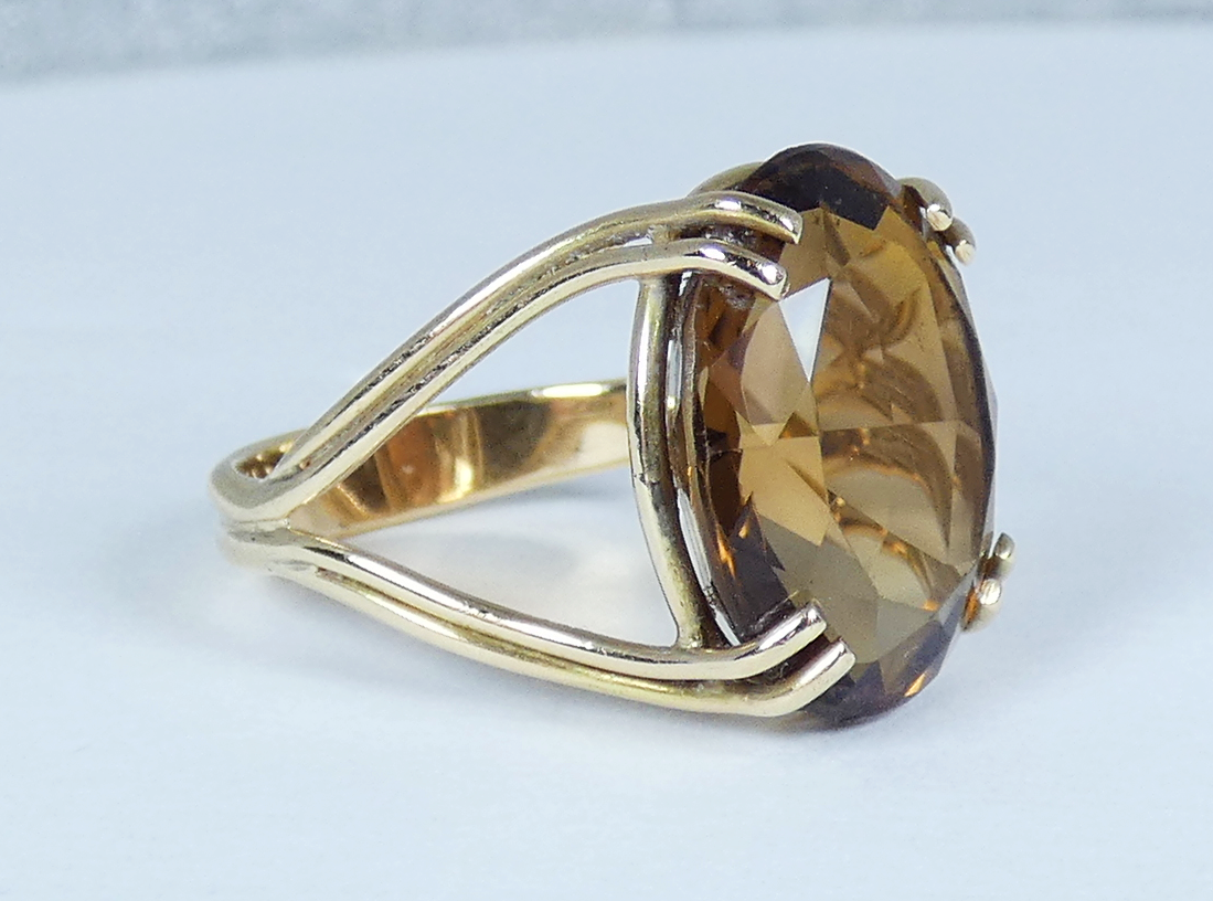 Vintage Solid 9ct Yellow Gold 16mm Smoky Quartz Cocktail Dress Ring Size 6 L 51