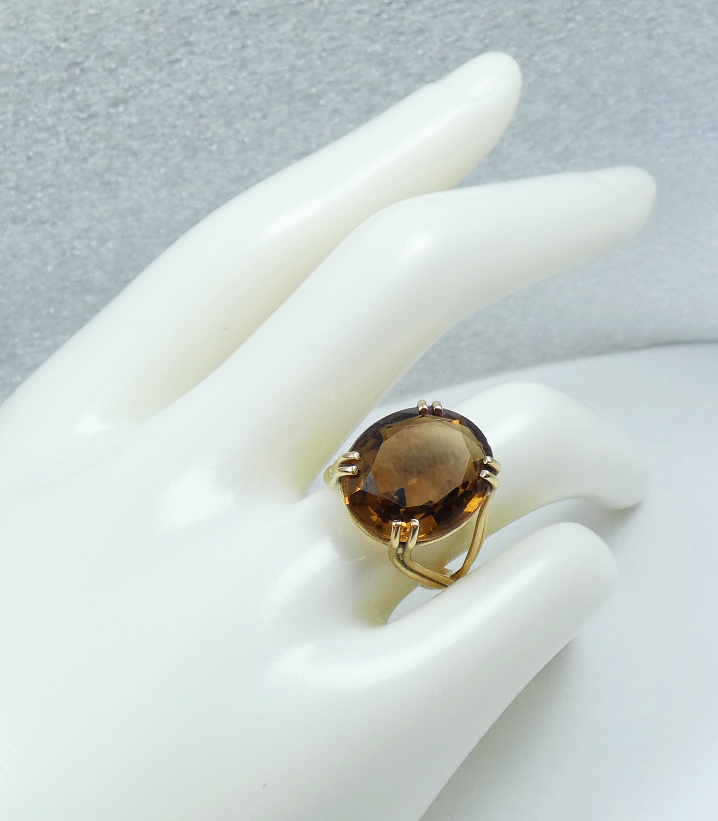 Vintage Solid 9ct Yellow Gold 16mm Smoky Quartz Cocktail Dress Ring Size 6 L 51