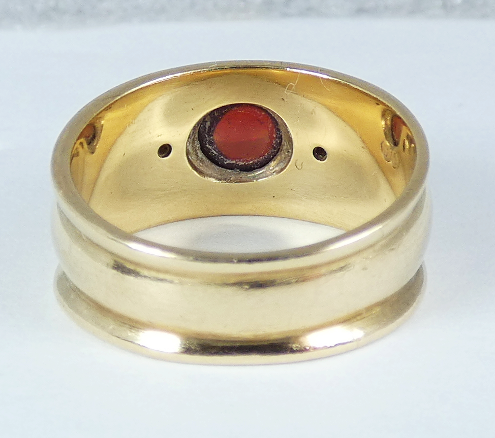 Vintage Solid 9ct Yellow Gold Cabochon Garnet & Diamond Dress Ring Size 6.5 M 52