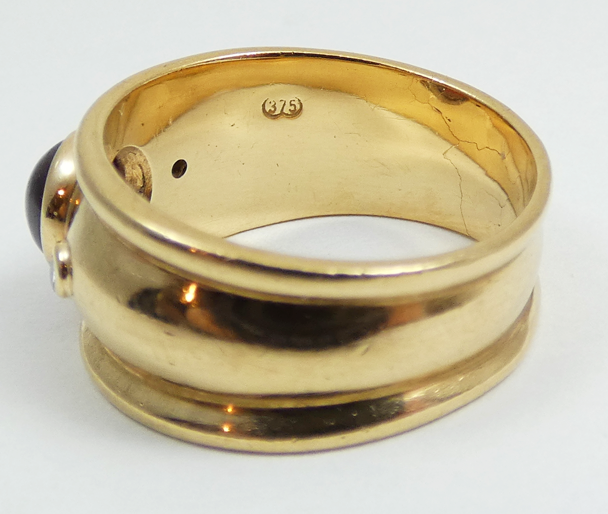 Vintage Solid 9ct Yellow Gold Cabochon Garnet & Diamond Dress Ring Size 6.5 M 52