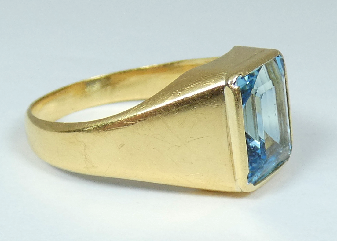 Vintage Heavy Solid 18ct Yellow Gold Blue Spinel Signet Dress Ring Size 10 T 61