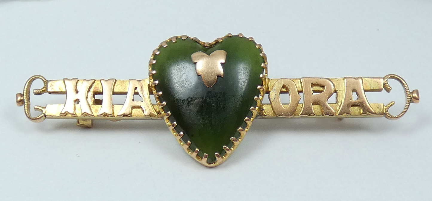 Antique NZ Solid 9ct Yellow Gold Nephrite Jade Kia Ora Love Heart Bar Brooch Pin