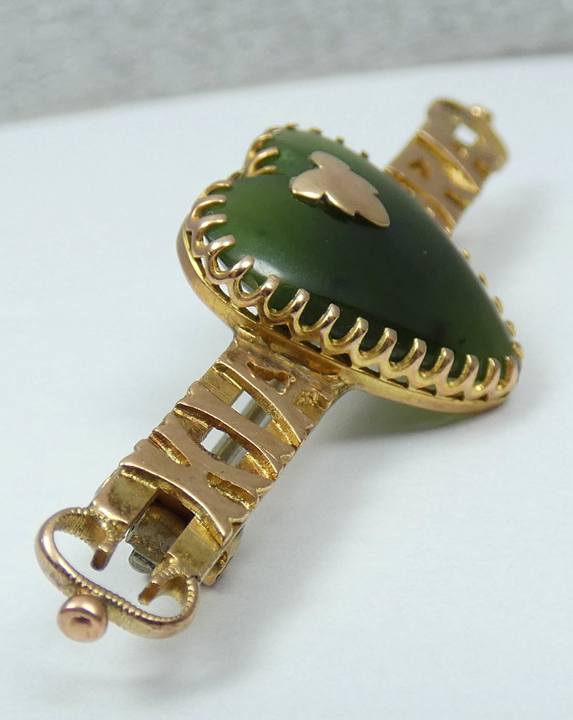 Antique NZ Solid 9ct Yellow Gold Nephrite Jade Kia Ora Love Heart Bar Brooch Pin