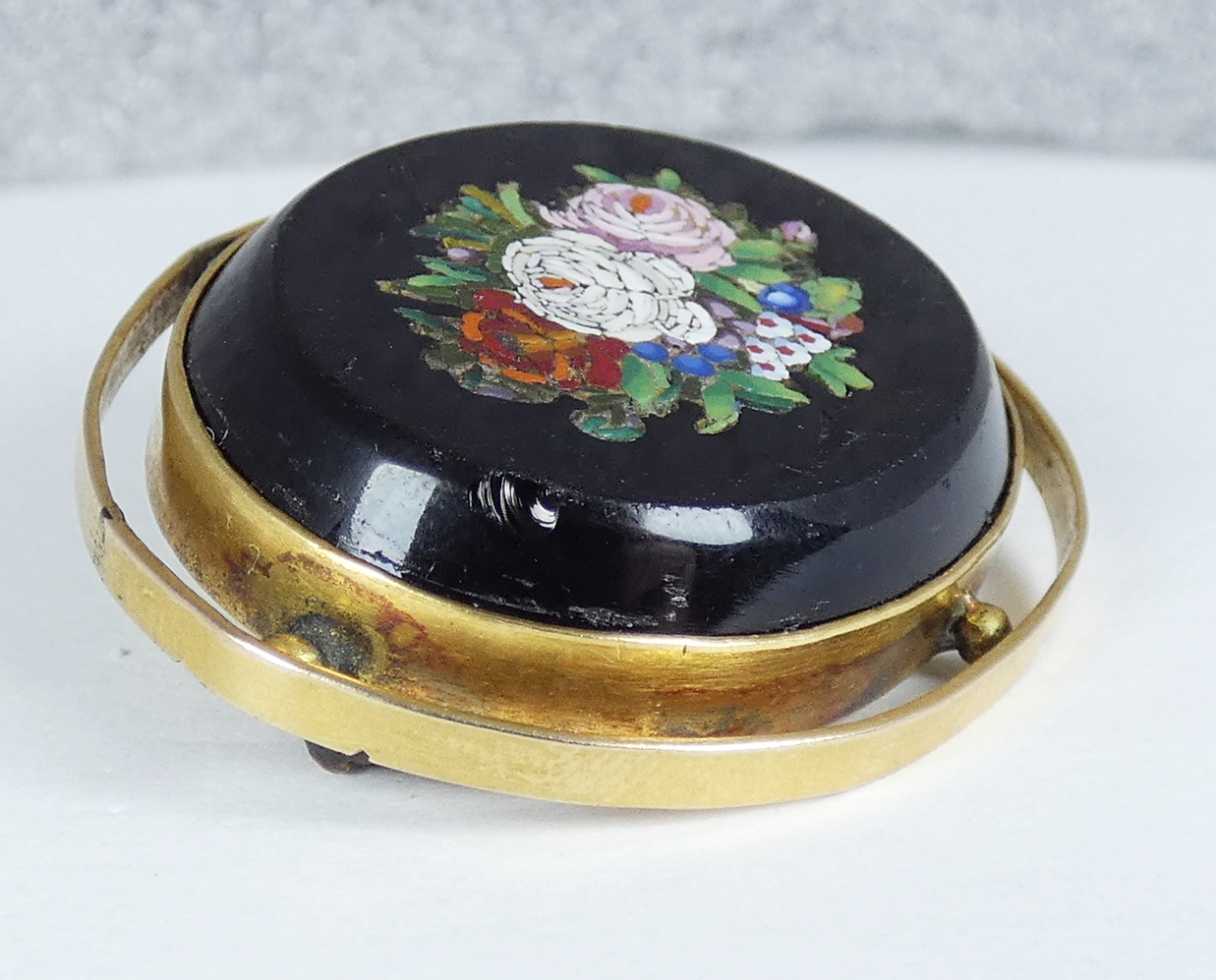 Antique Victorian 9ct Yellow Gold & Onyx Pietra Dura Micro Mosaic Flower Brooch
