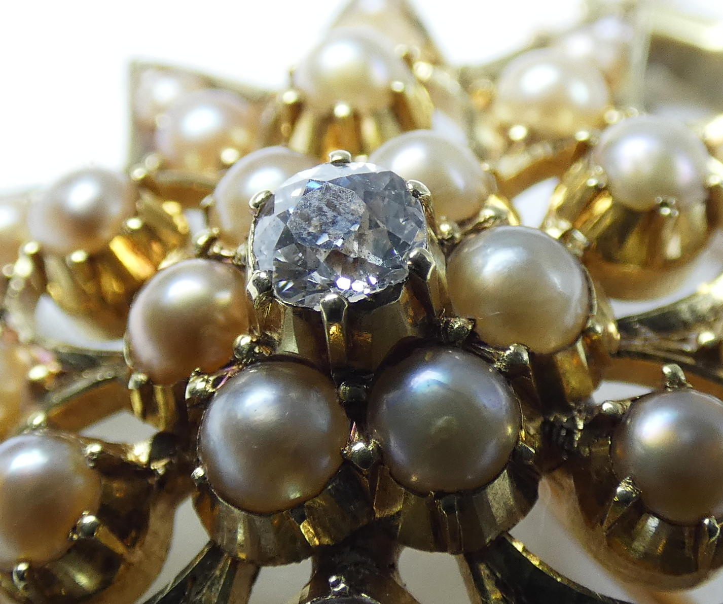 Antique Victorian 15ct Yellow Gold Pearl Diamond Sun Star Burst Pendant Brooch