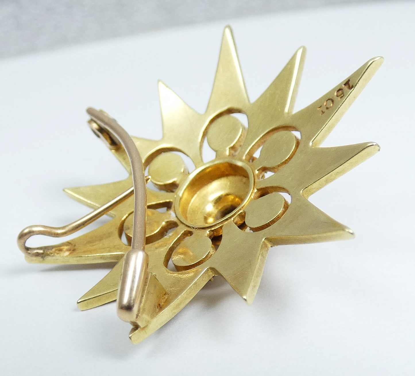 Antique Victorian 15ct Yellow Gold Pearl Diamond Sun Star Burst Pendant Brooch