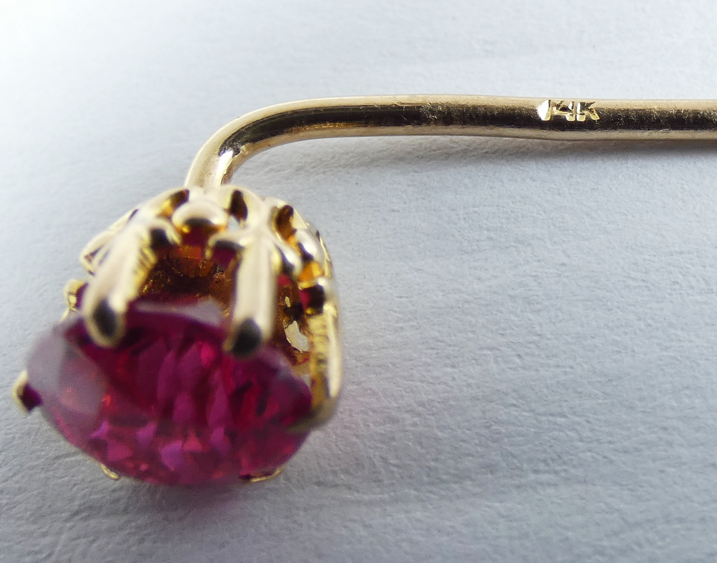 Antique Vintage Solid 14ct Yellow Gold Pink Ruby 68mm Stick Hat Pin Brooch 585