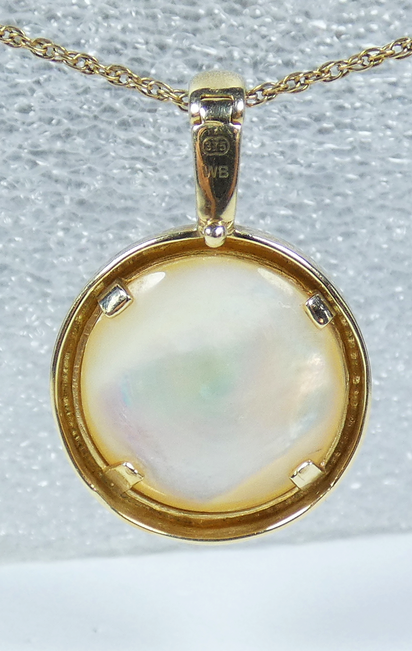 Solid 9ct Yellow Gold 16mm Mabe Pearl Enhancer Necklace Pendant Hinged Bail 375