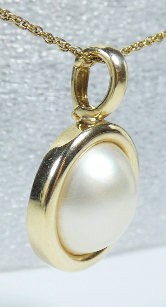 Solid 9ct Yellow Gold 16mm Mabe Pearl Enhancer Necklace Pendant Hinged Bail 375