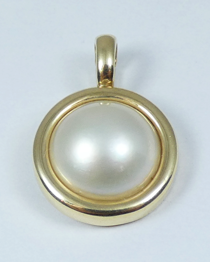 Solid 9ct Yellow Gold 16mm Mabe Pearl Enhancer Necklace Pendant Hinged Bail 375