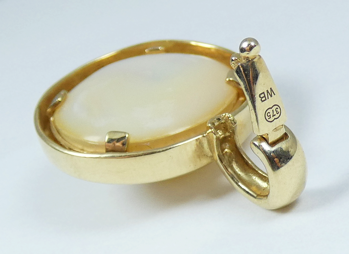 Solid 9ct Yellow Gold 16mm Mabe Pearl Enhancer Necklace Pendant Hinged Bail 375