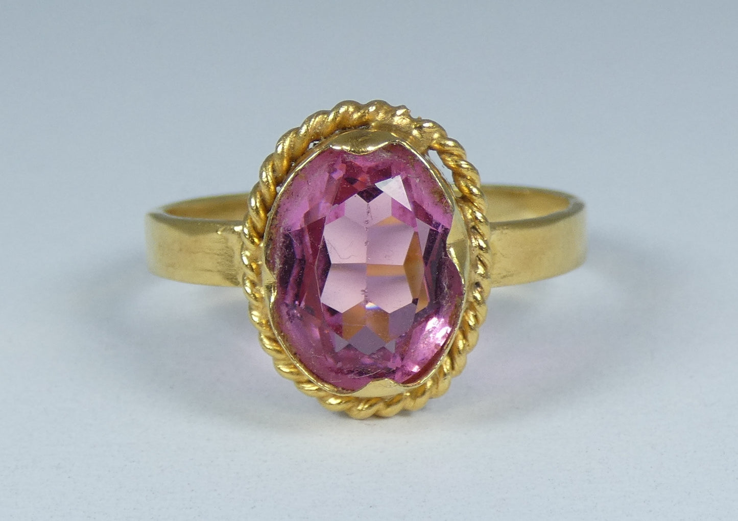 Vintage Solid 18ct Yellow Gold Pink Tourmaline Glass Cocktail Ring Size 7.5 O 55