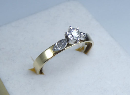 Vintage Solid 18ct Yellow Gold Platinum Diamond Engagement Band Ring Size 8 P 56