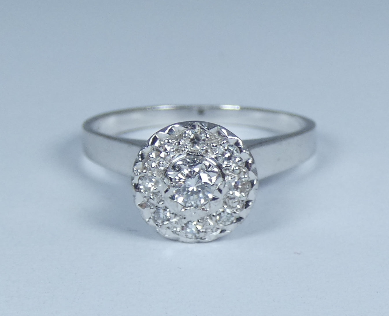 Solid 18ct White Gold & .25ct Diamond Engagement Dress Band Ring Size 8.5 Q 58