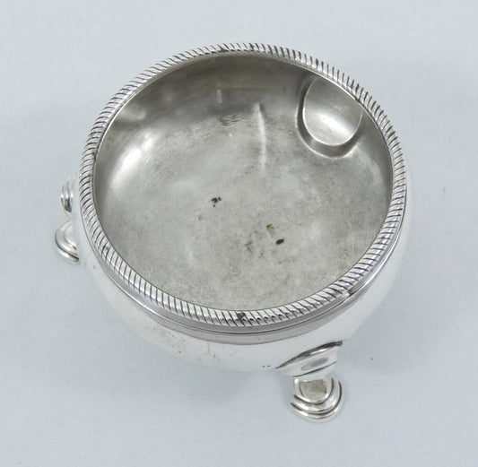 Antique Georgian 1752 Sterling Silver Cauldron Salt Cellar Bowl Dish D Hennell I