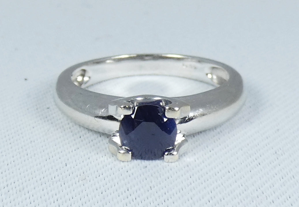 Vintage 18ct White Gold 0.54ct Natural Blue Sapphire Solitaire Ring Size 6 L 51