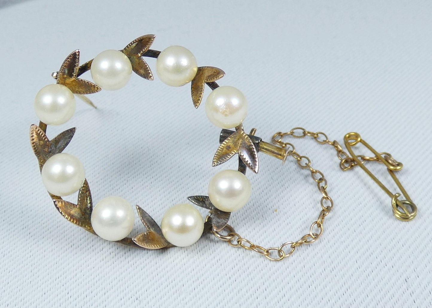 Antique Vintage Solid 14ct Yellow Gold & Pearl Wreath Circle Brooch Pin & Chain