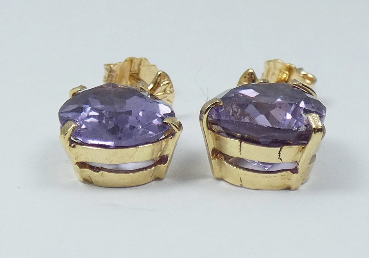 Vintage Egyptian Solid 18ct Yellow Gold Colour Change Alexandrite Pair Earrings
