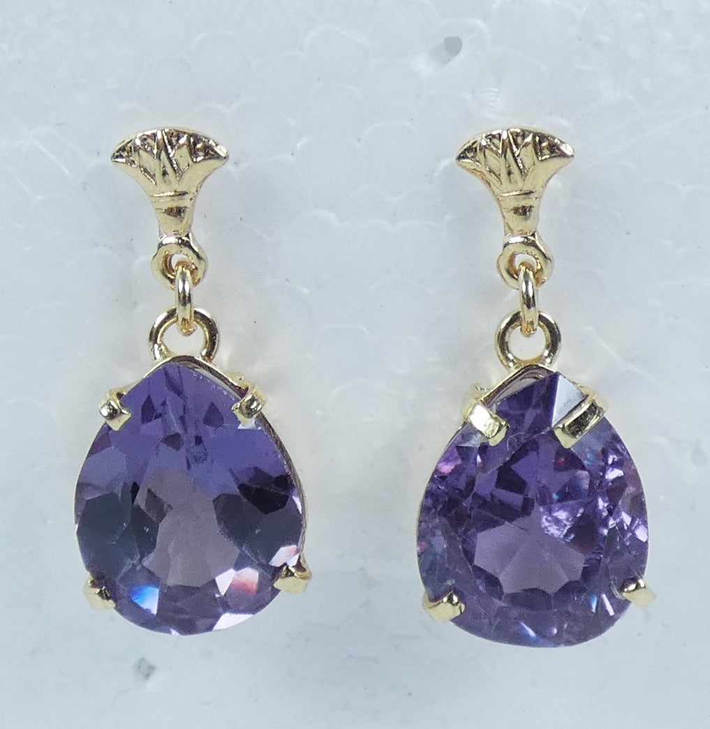 Vintage Egyptian Solid 18ct Yellow Gold Colour Change Alexandrite Pair Earrings
