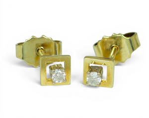 Lovely Pair of Solid 14ct Yellow Gold & Diamond 4.5mm Stud Earrings Set 585