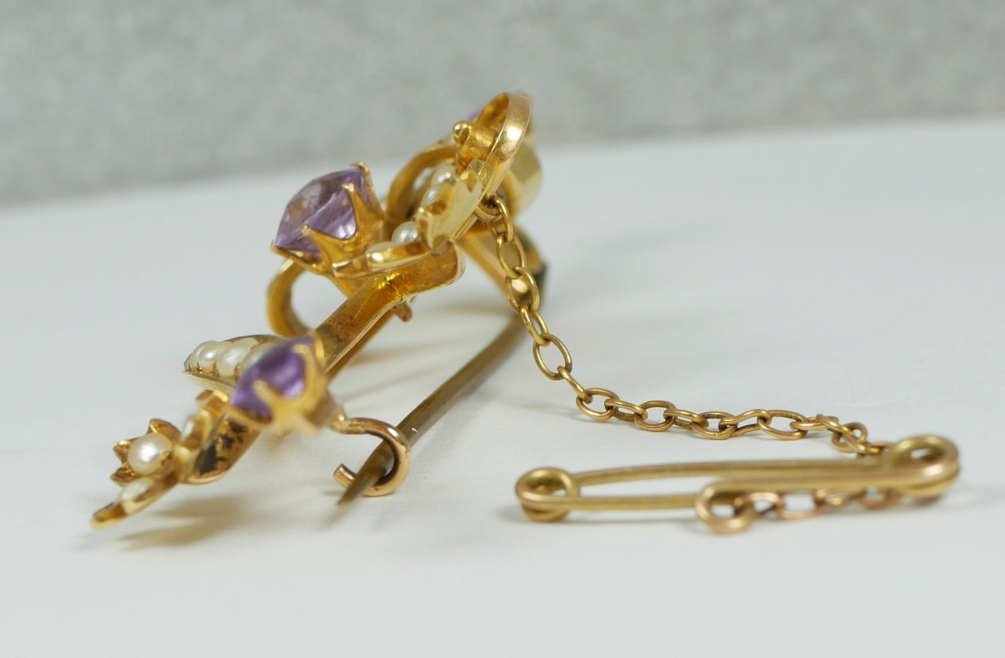 Antique Edwardian Solid 15ct Yellow Gold Amethyst Glass Seed Pearl Brooch Pin 6g