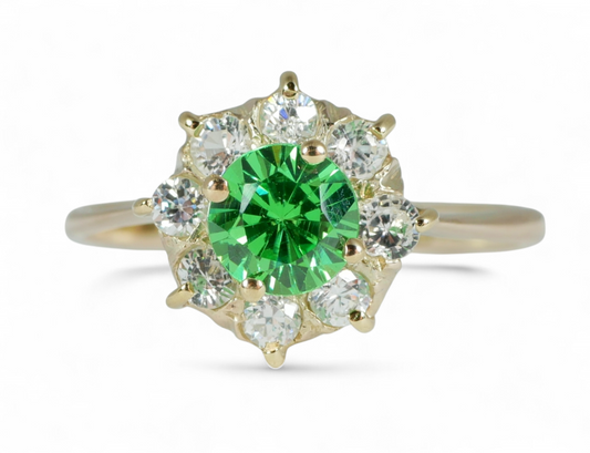 Vintage Solid 9ct Yellow Gold Green Stone Sapphire Daisy Dress Ring Size 10 T 61