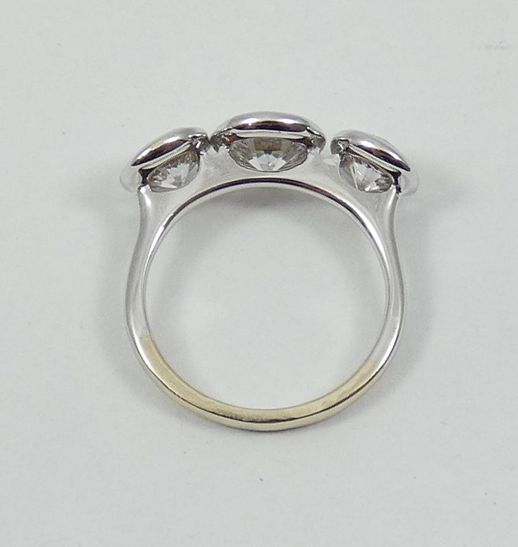 Solid 14ct White Gold 3 Stone CZ Trilogy Dress Cocktail Ring Size 6.5 M 52