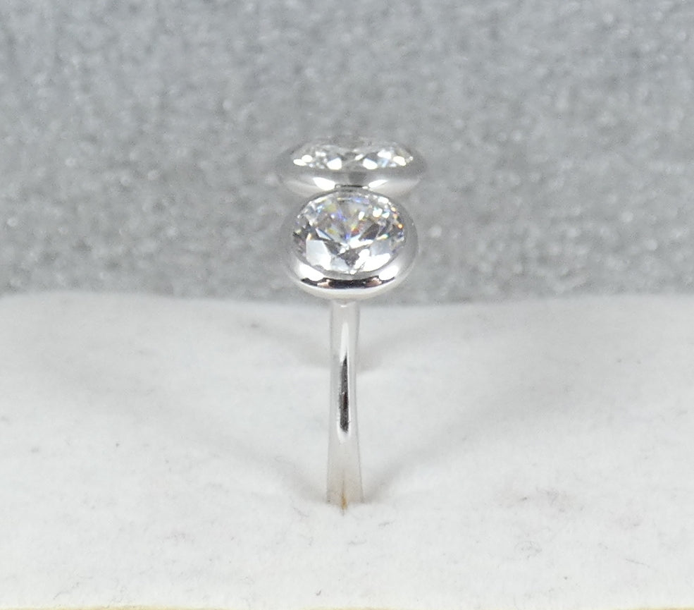Solid 14ct White Gold 3 Stone CZ Trilogy Dress Cocktail Ring Size 6.5 M 52