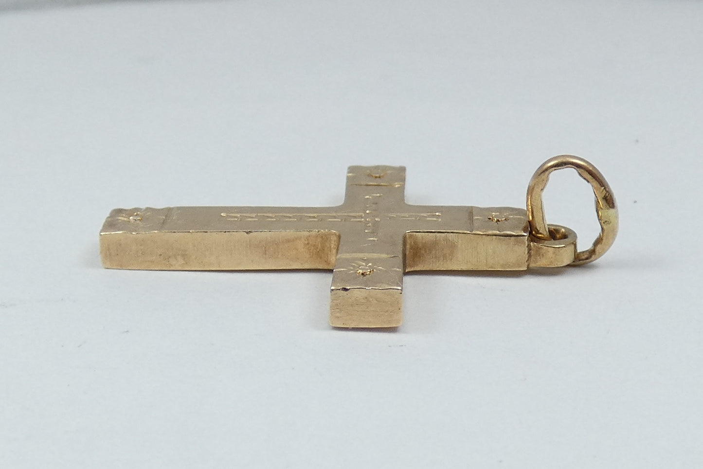 Vintage Solid 14ct Yellow Gold 27mm Bright Cut Cross Crucifix Necklace Pendant