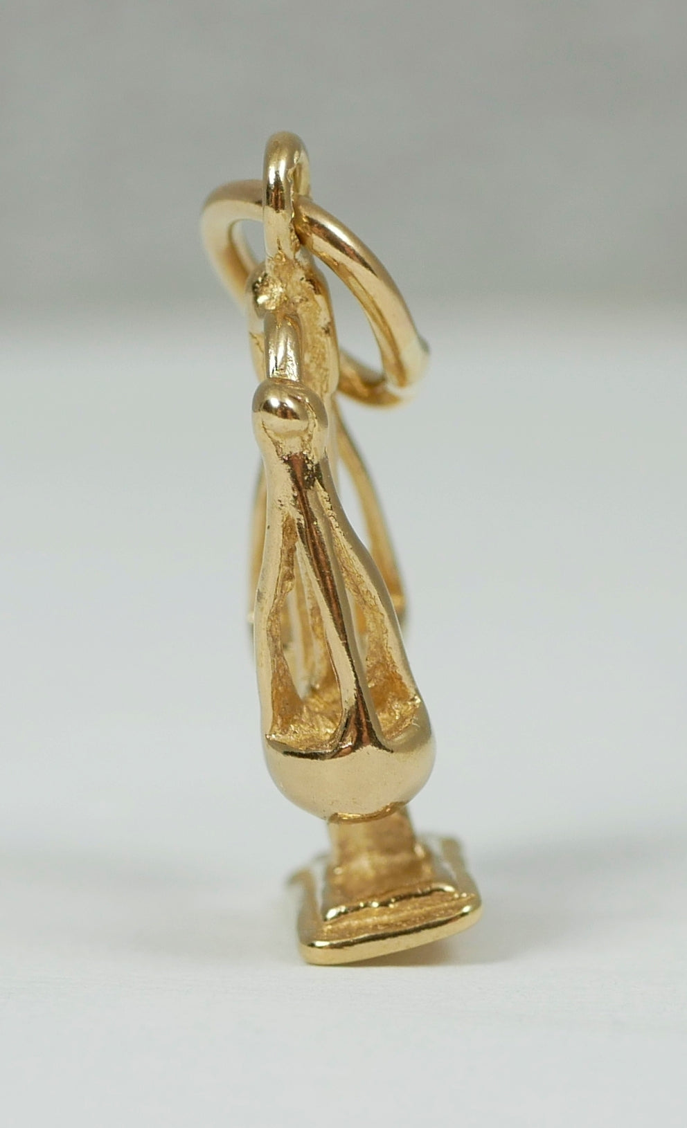 Solid 9ct Yellow Gold Libra Scales Zodiac Pendant Charm 375 Horoscope Justice