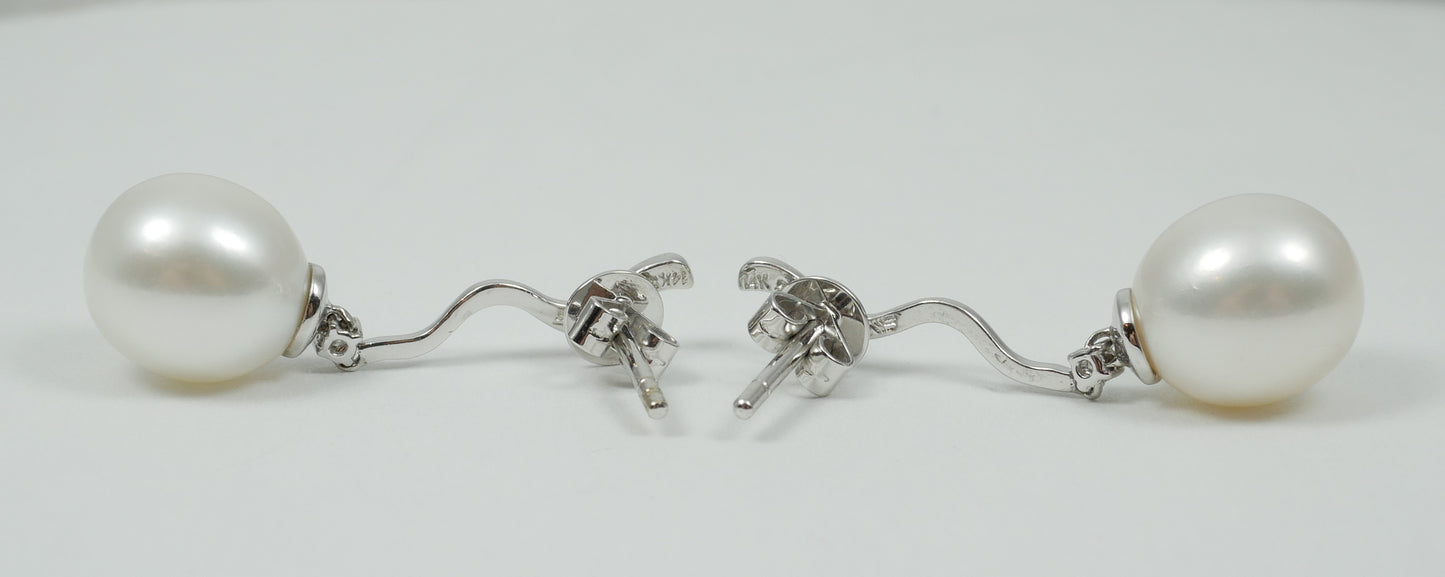 New Solid 14ct White Gold Pair of 11mm Pearl & Diamond Wave Dangle Earrings Set