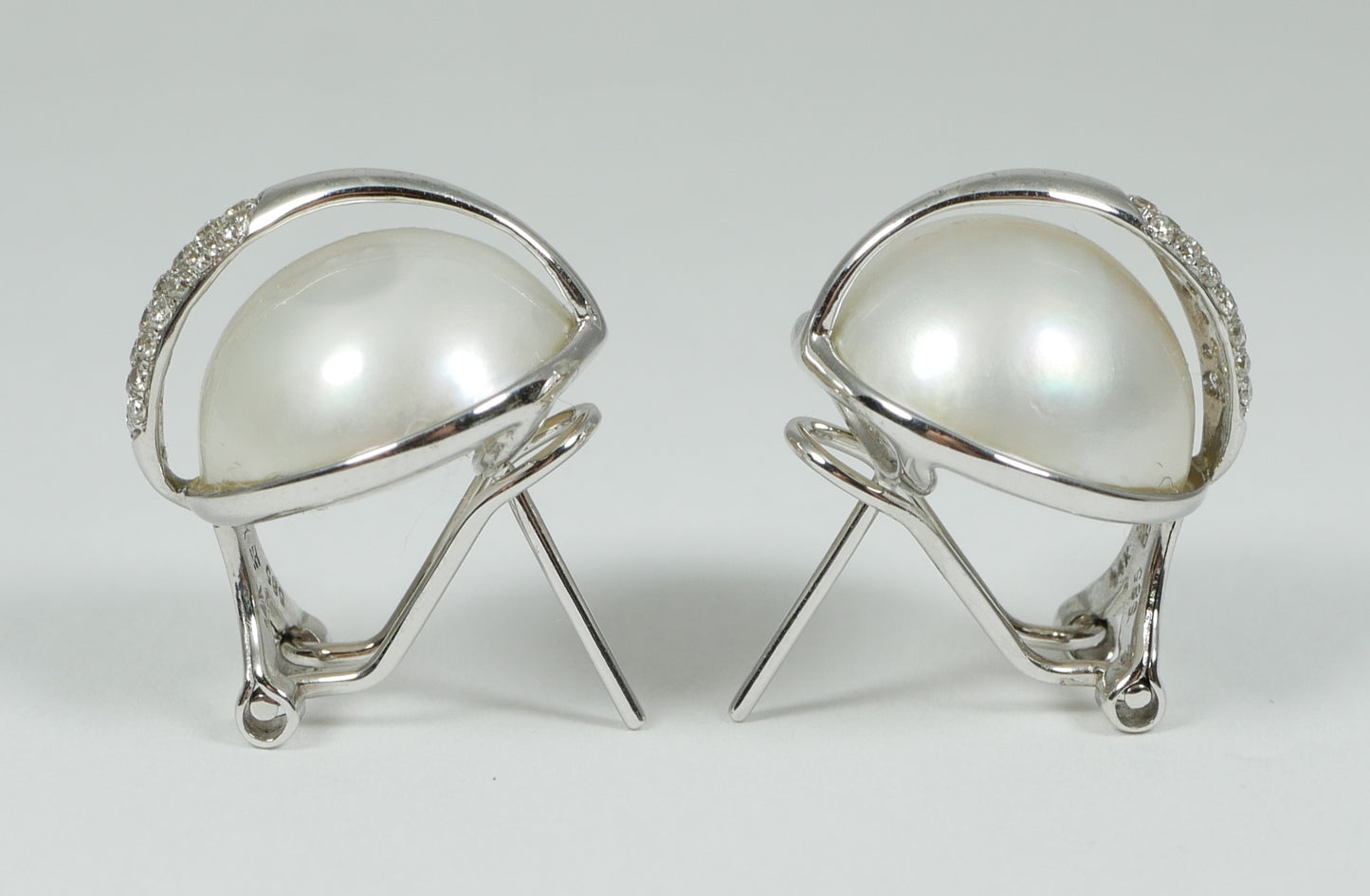 New Solid 14ct White Gold Pair 14mm Mabe Pearl & Diamond Clip On Post Earrings