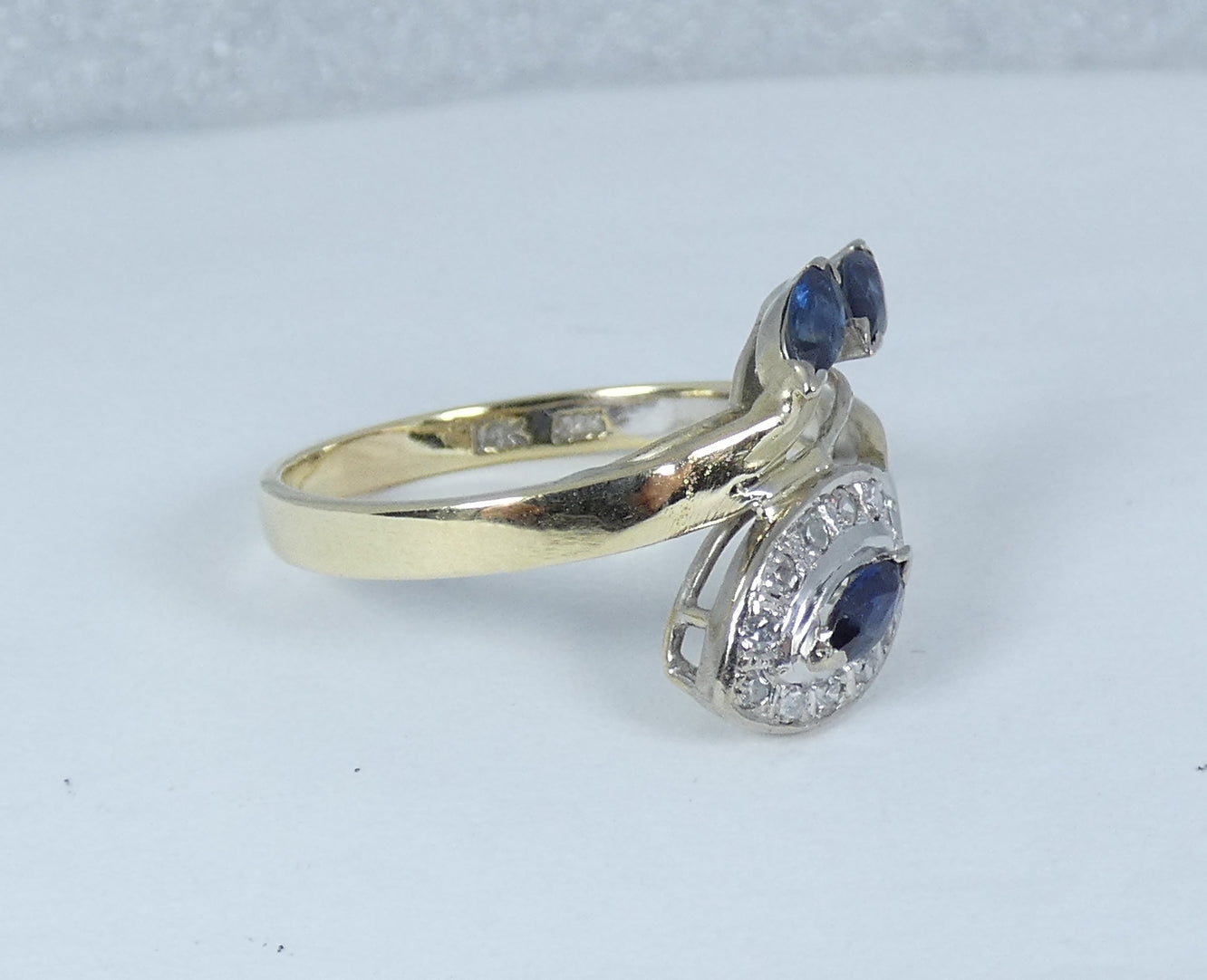 14ct Yellow Gold Aust. Blue Marquise Sapphire & Diamond Dress Ring Size 10 T 61