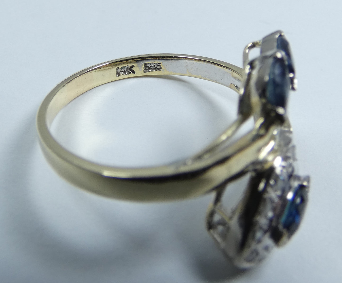 14ct Yellow Gold Aust. Blue Marquise Sapphire & Diamond Dress Ring Size 10 T 61
