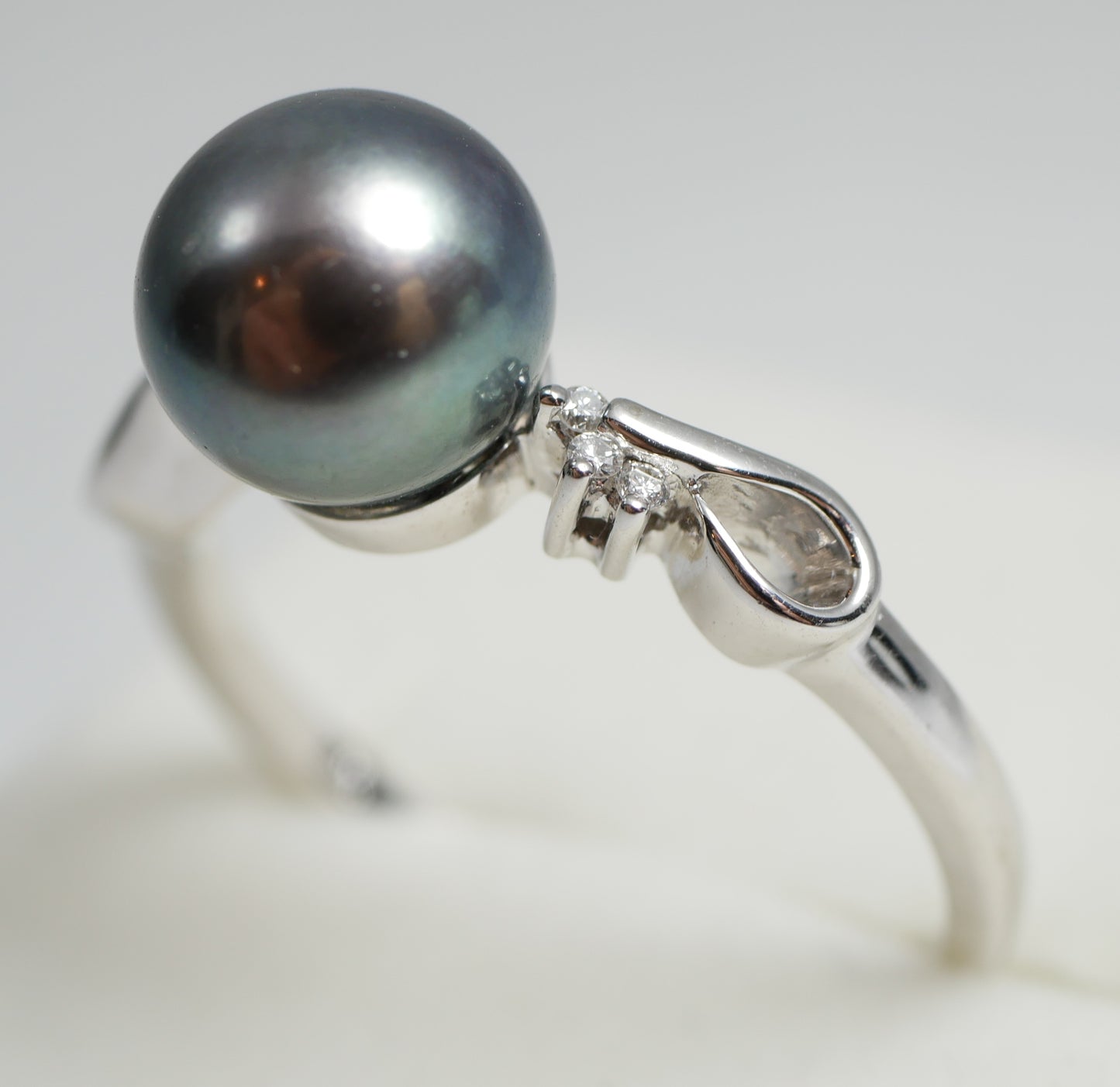 New Solid 14ct White Gold 8mm Round Tahitian Pearl & Diamond Dress Ring 7.5 O 55