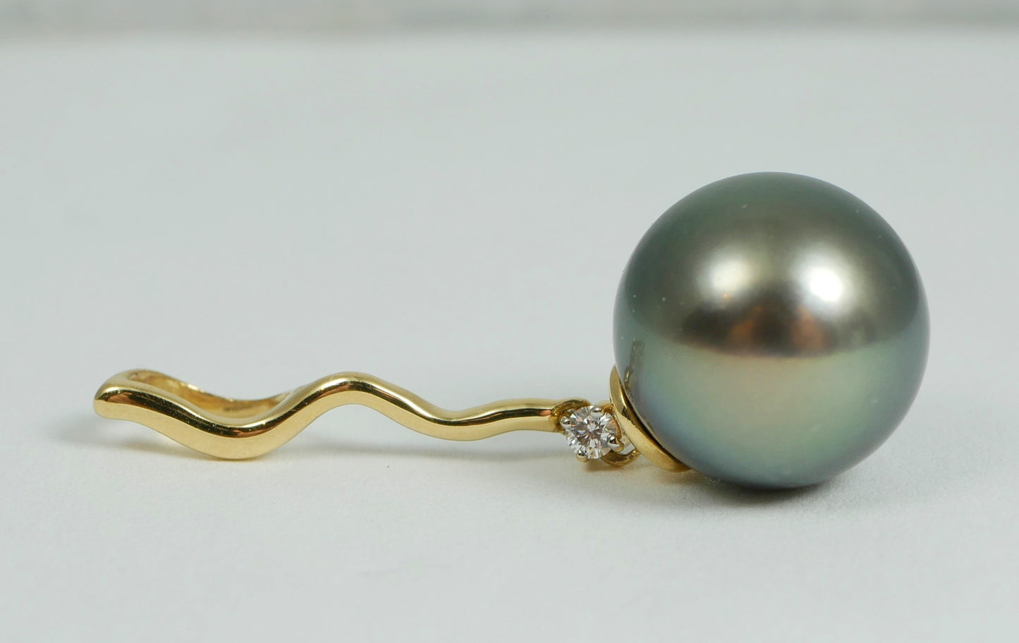 New Solid 14ct Yellow Gold 11mm Tahitian Pearl & Diamond 32mm Necklace Pendant