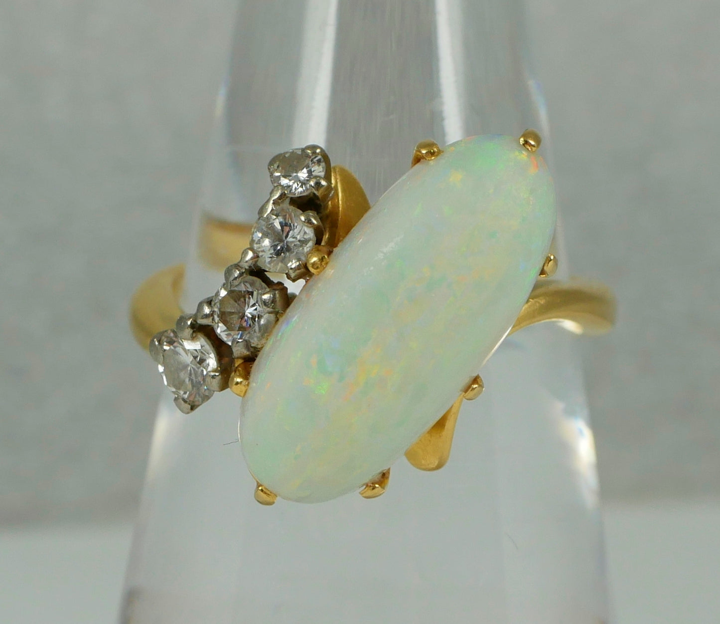 Vintage 18ct Yellow Gold Solid 3ct White Opal & Diamond Dress Ring Size 7.5 O 55