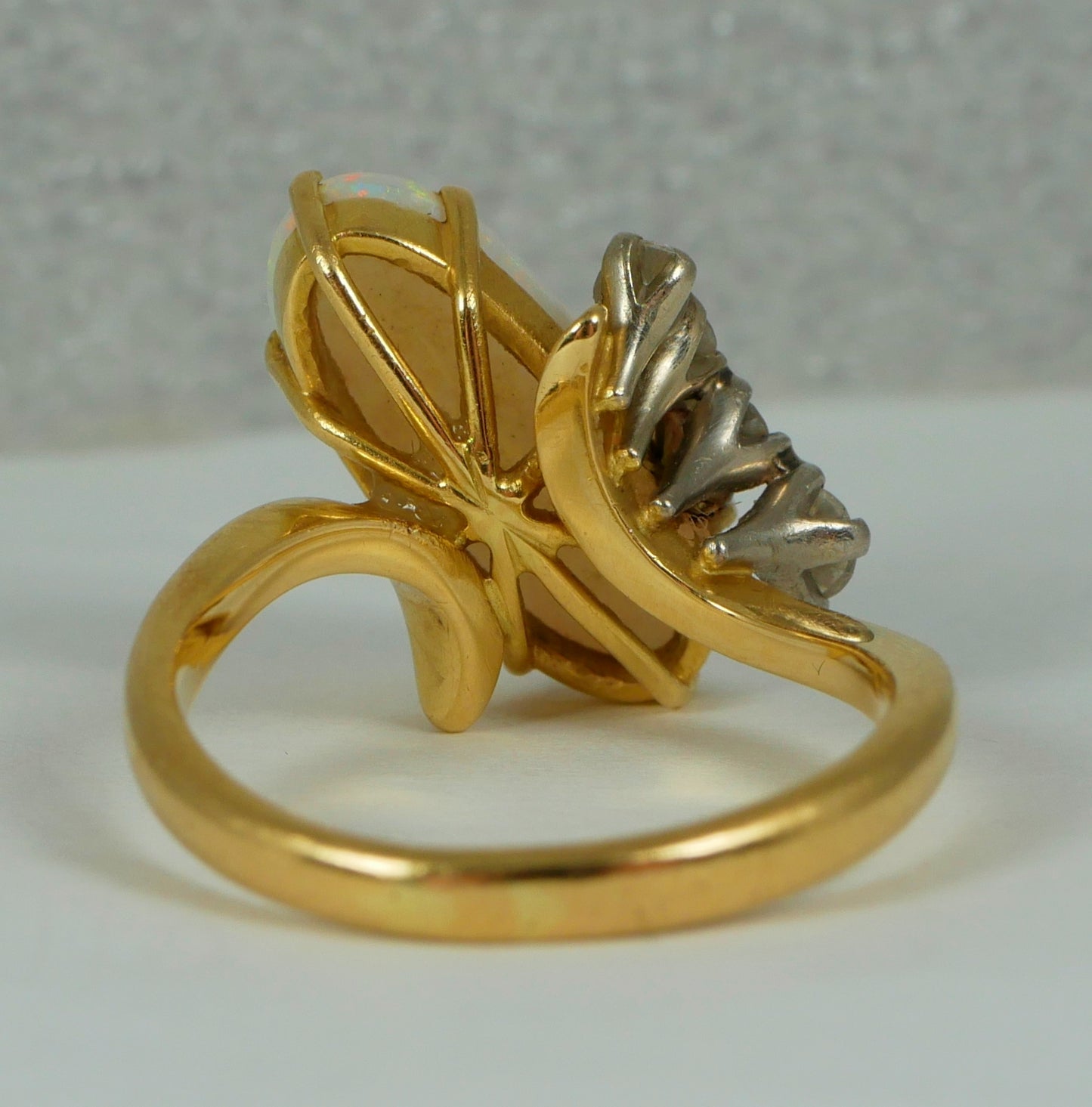 Vintage 18ct Yellow Gold Solid 3ct White Opal & Diamond Dress Ring Size 7.5 O 55