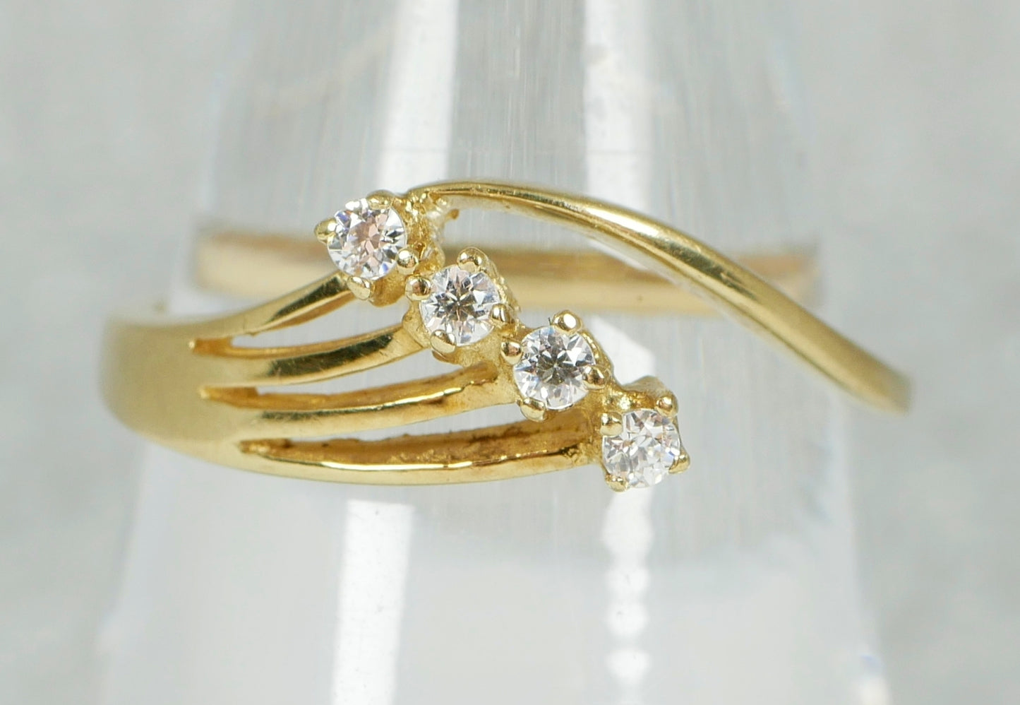 Vintage Solid 9ct Yellow Gold & White Stone Crossover Dress Ring Size 6.5 M 52