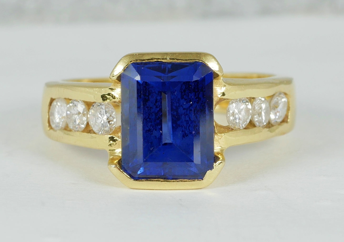 Solid 18ct Yellow Gold Royal Blue Sapphire .4ct Diamond Dress Ring Size 7.5 O 55