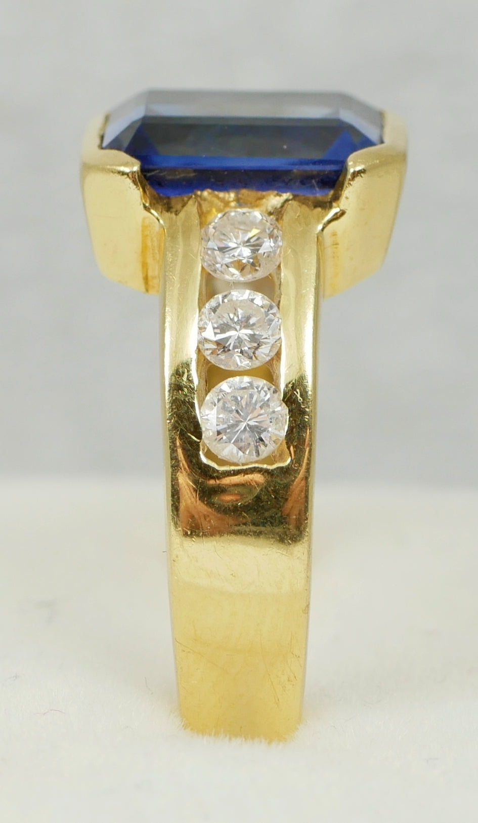 Solid 18ct Yellow Gold Royal Blue Sapphire .4ct Diamond Dress Ring Size 7.5 O 55