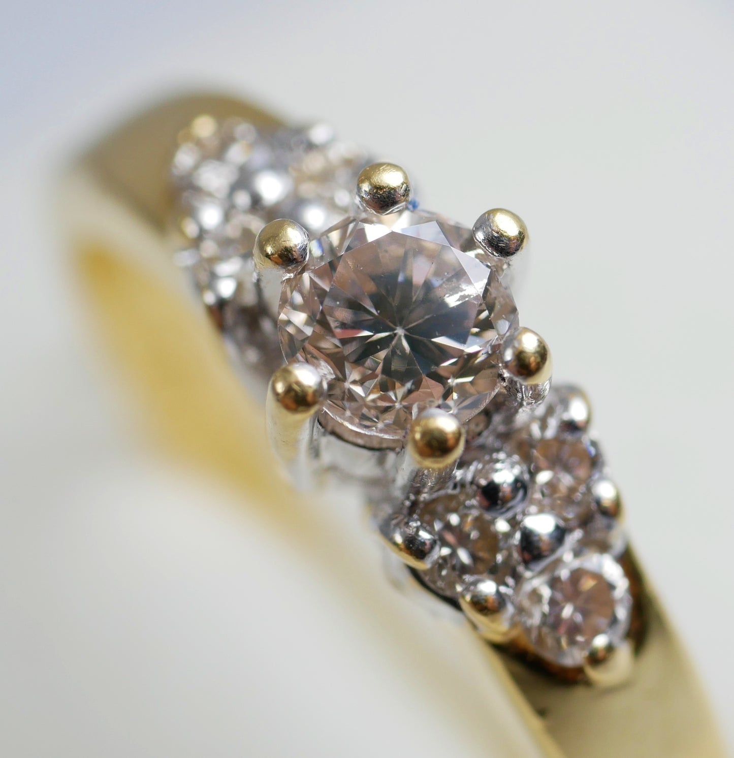 Solid 18ct Yellow Gold .35ct Diamond Cluster Dress Engagement Ring Size 6.5 M 52