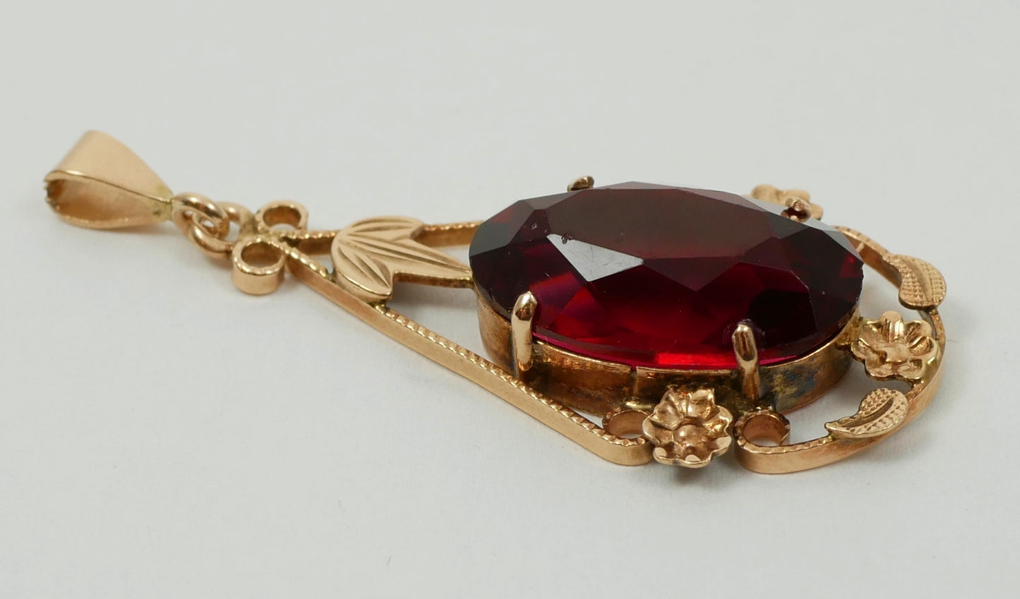 Antique Art Deco 1940 Solid 9ct Yellow Gold Large Red Stone Necklace Pendant 375