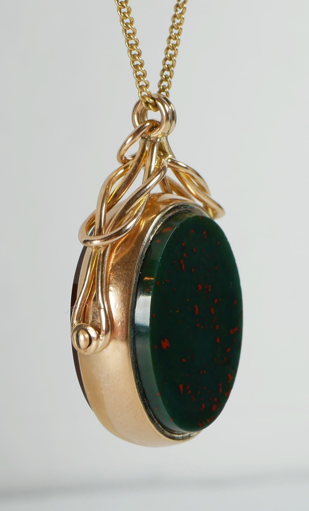 Antique Victorian 9ct Yellow Gold Bloodstone Agate Spinner Fob Necklace Pendant