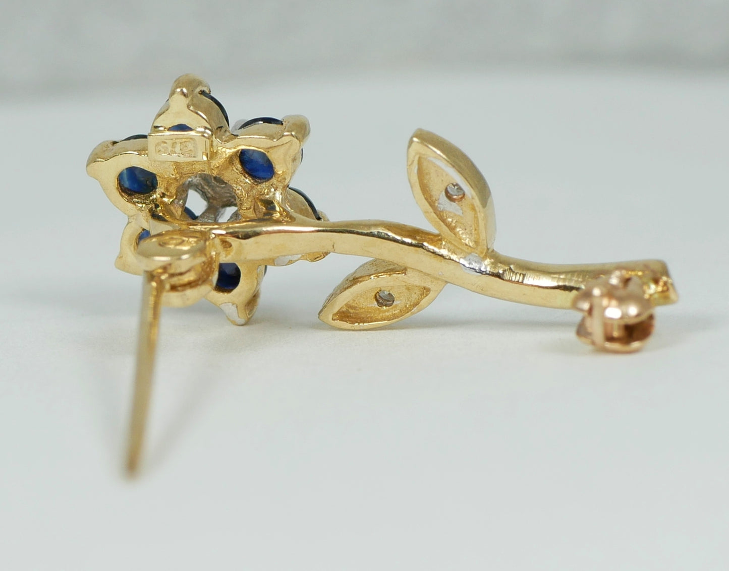 Petite Solid 9ct Yellow Gold Natural Blue Sapphire & Diamond Flower Brooch Pin