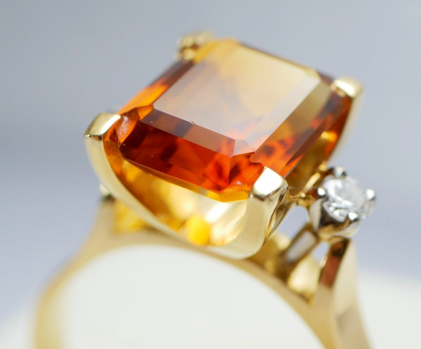 Vintage Solid 18ct Yellow Gold Madeira Citrine Diamond Dress Ring Size 10.5 U 63