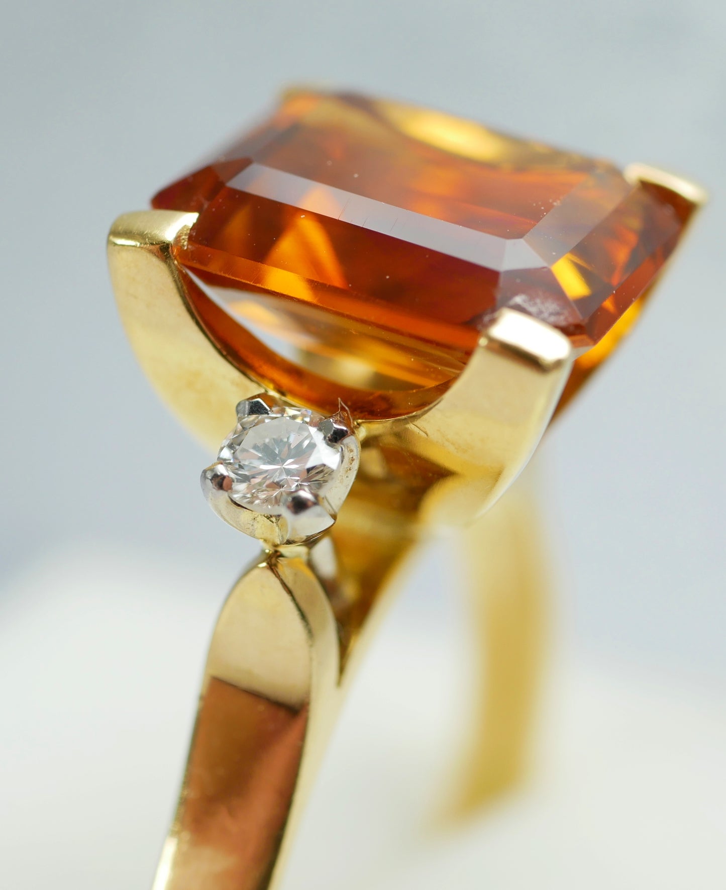 Vintage Solid 18ct Yellow Gold Madeira Citrine Diamond Dress Ring Size 10.5 U 63