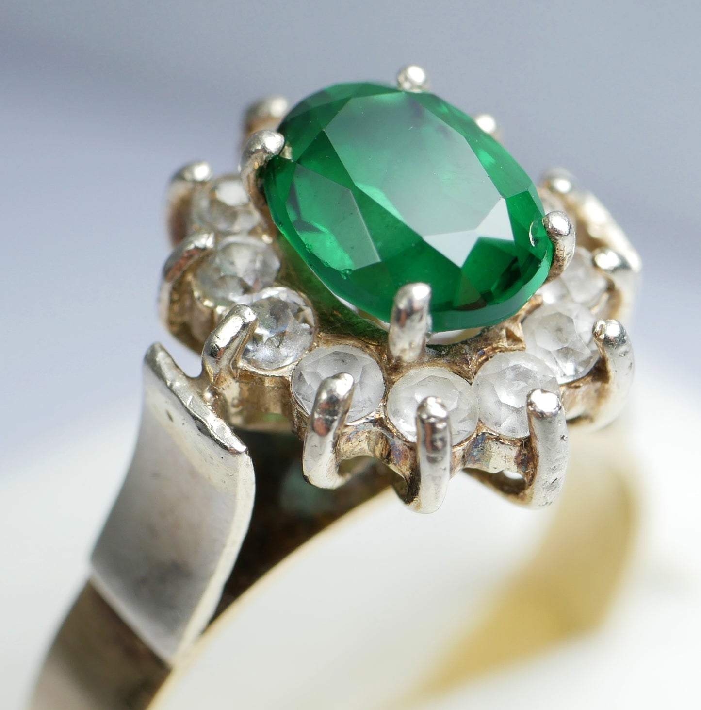 Vintage Solid 9ct Yellow Gold Green & White Sapphire Halo Dress Ring Size 8 P 56