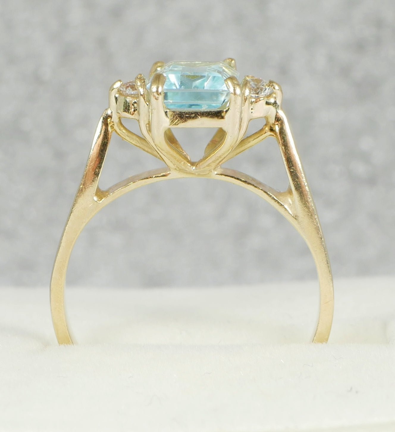 Vintage Solid 9ct Yellow Gold Emerald Cut Topaz 3 Stone Dress Ring Size 6 L 51